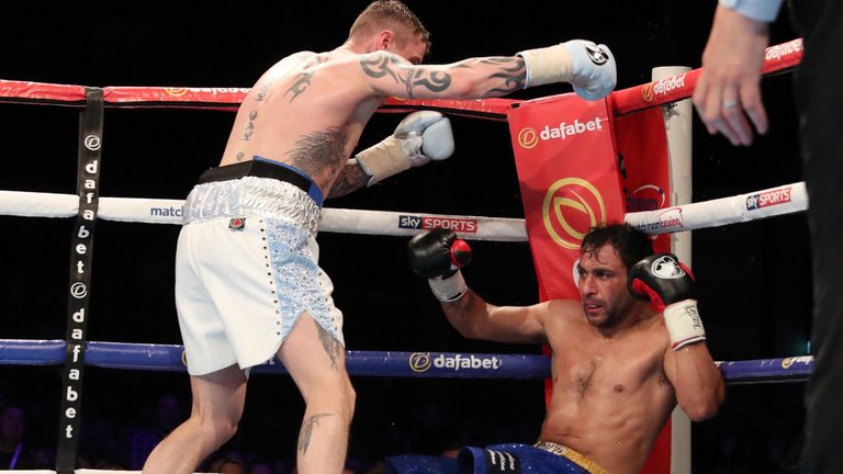Ricky Burns KO's Michele Di Rocco