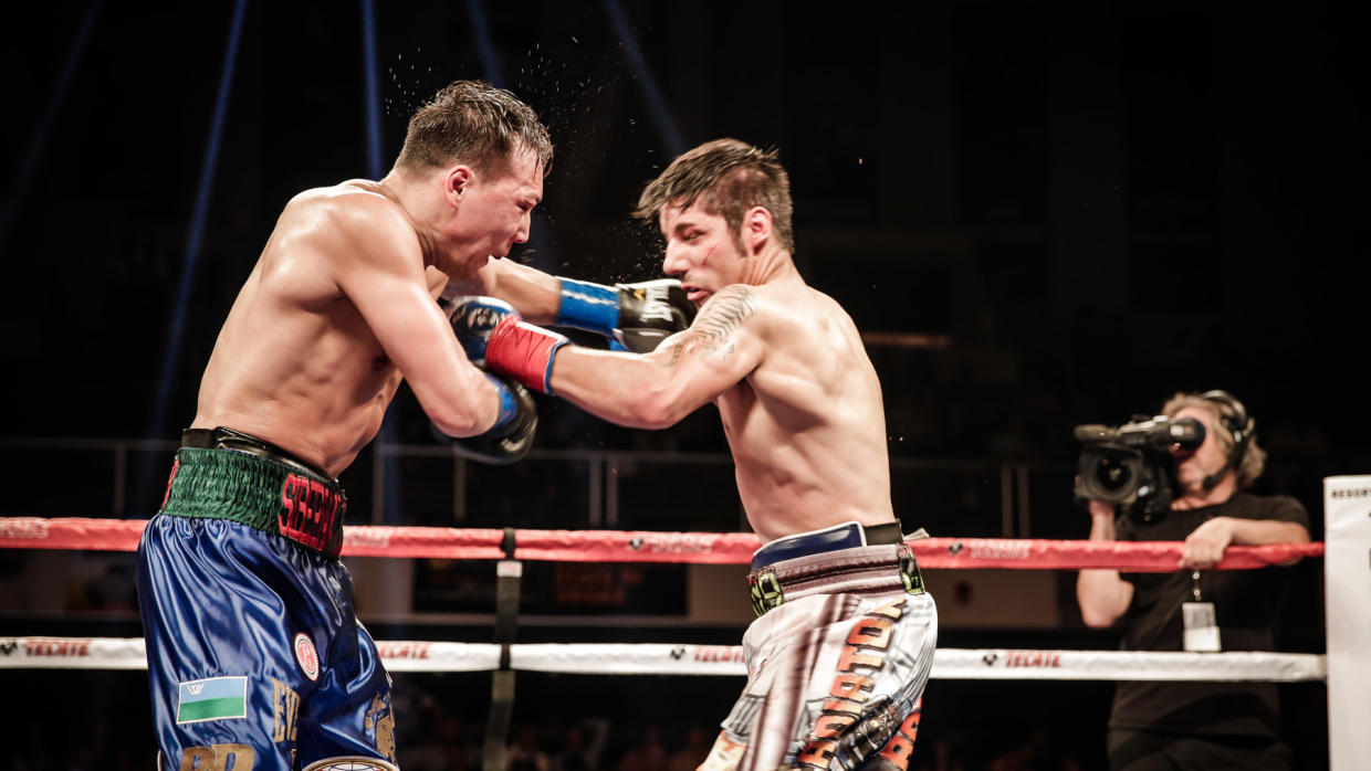 John Molina Upsets Ruslan Provodnikov