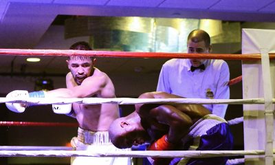Jonathan Esquivel has Teague against the ropes