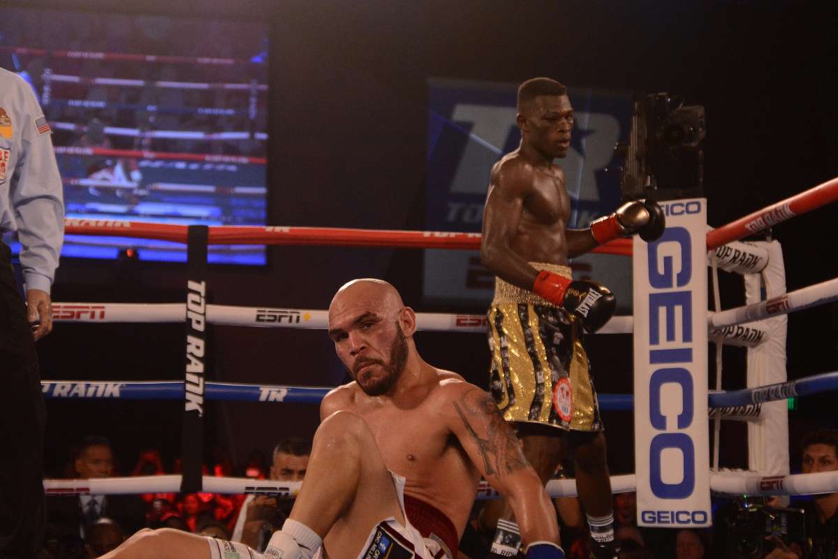 Commey-puts-Beltran-down-at-the-end