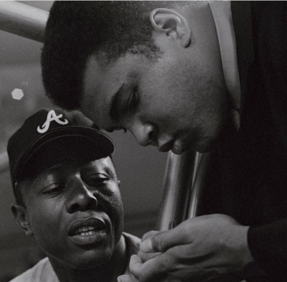 Hank-Aaron-and-Muhammad-Ali