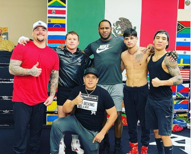 Boxing-Odds-and-Ends-Viva-Eddy-Reynoso-Viva-Eddie-Hearn-and-More