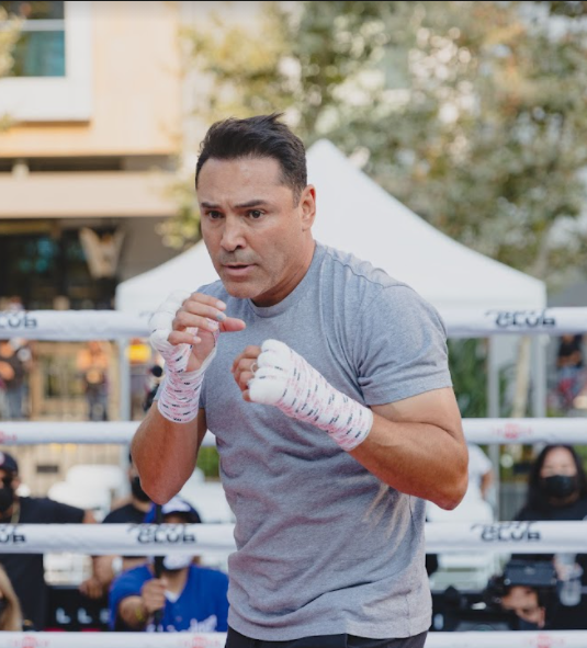 Oscar-De-La-Hoya-Hospitalized-for-Covid-Evander-Holyfield-Ready-to-Rumble