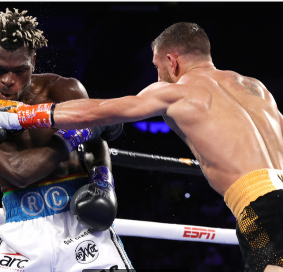 Vasiliy-Lomachenko-Turns-in-a-Vintage-Performance-at-Madison-Square-Garden