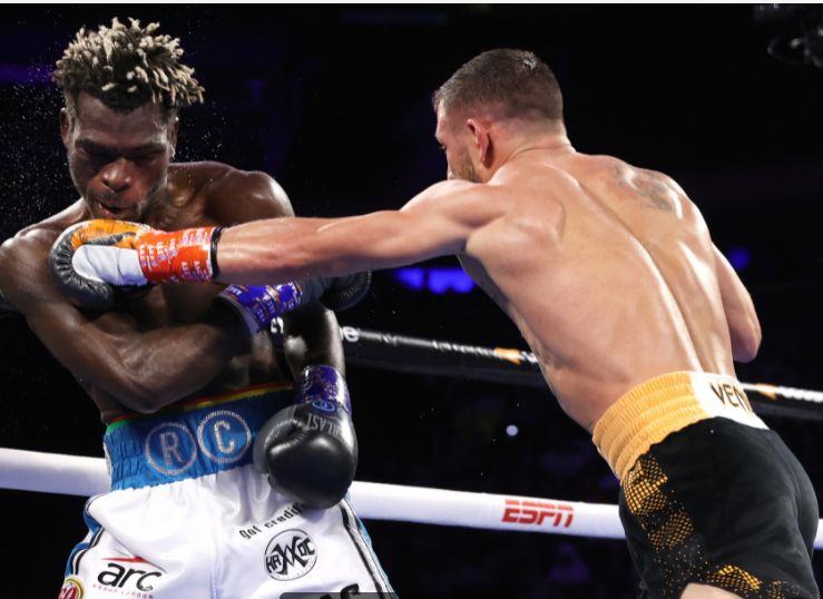 Vasiliy-Lomachenko-Turns-in-a-Vintage-Performance-at-Madison-Square-Garden