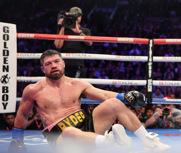 Jaime-Munguia-Scores-a-Definitive-KO-Over-John-Ryder