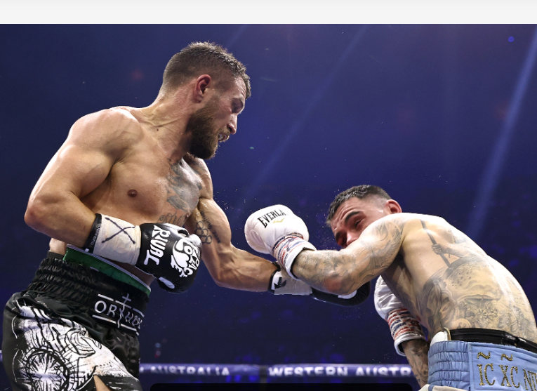 Lomachenko-Turns-in-a-Vintage-Performance-Stops-Kambosos-in-the-11th