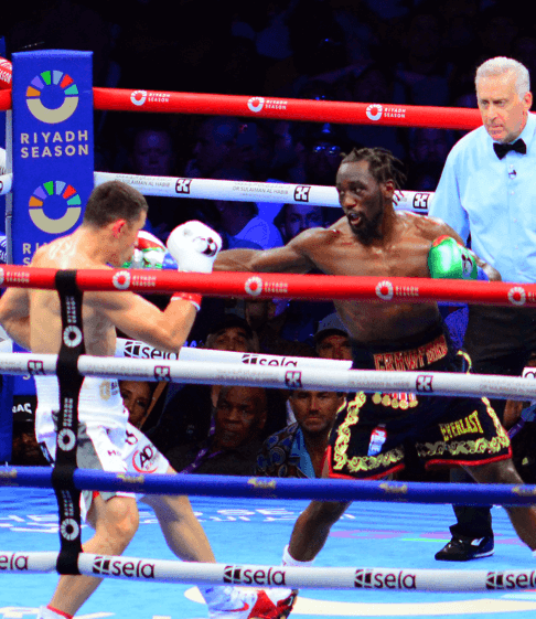 BMO-Stadium-Results-Crawford-Upends-Madrimov-and-Rayo-Upsets-Pitbull